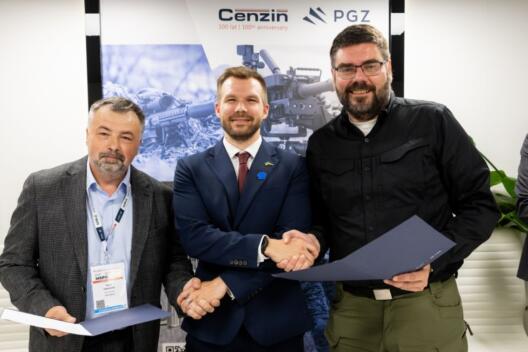 Rantelon and partners signing a frontline logistics MoU at MSPO